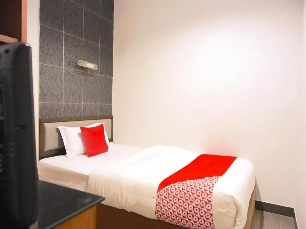 Bed in OYO 89457 682 Lodge