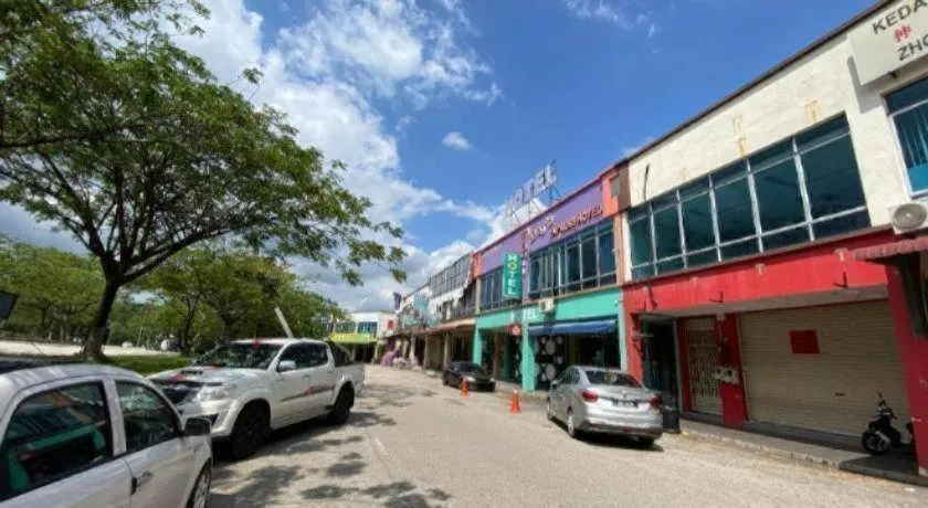 OYO 89752 7 DAYS EXPRESS HOTEL