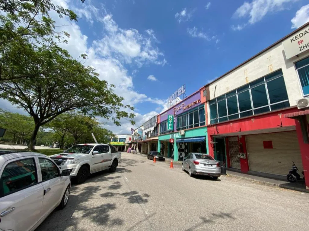 OYO 89752 7 DAYS EXPRESS HOTEL