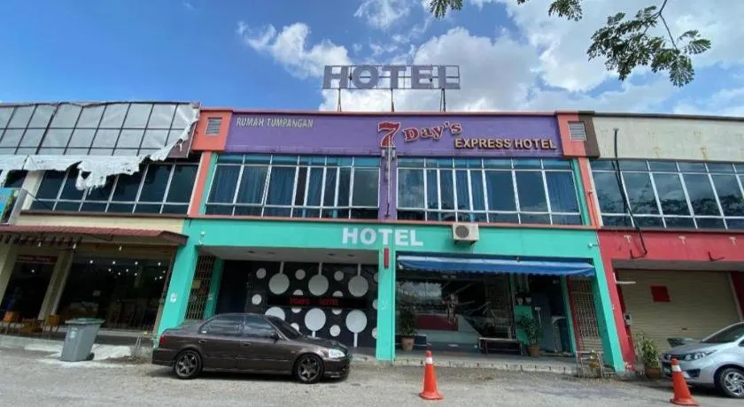 OYO 89752 7 DAYS EXPRESS HOTEL