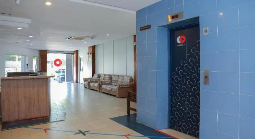 Capital O 89876 Safari Hotel