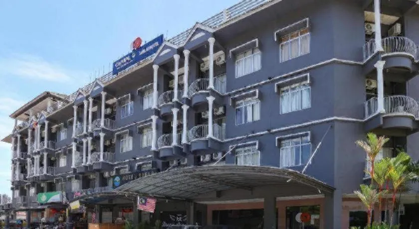 Capital O 89876 Safari Hotel