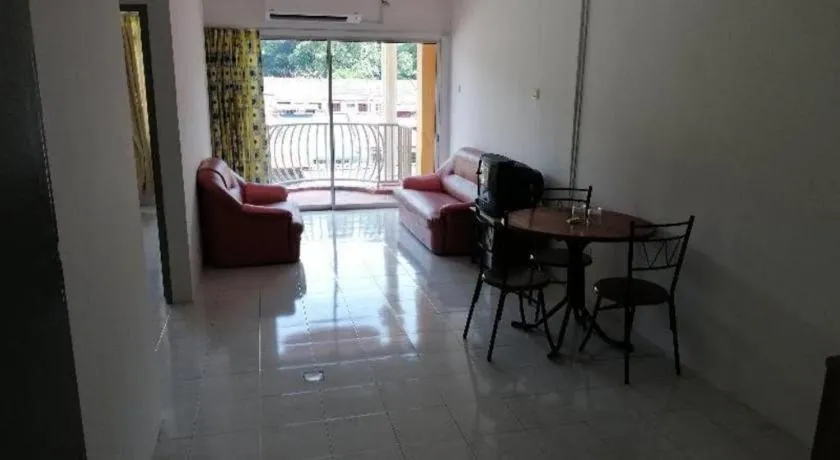 Capital O 89876 Safari Hotel