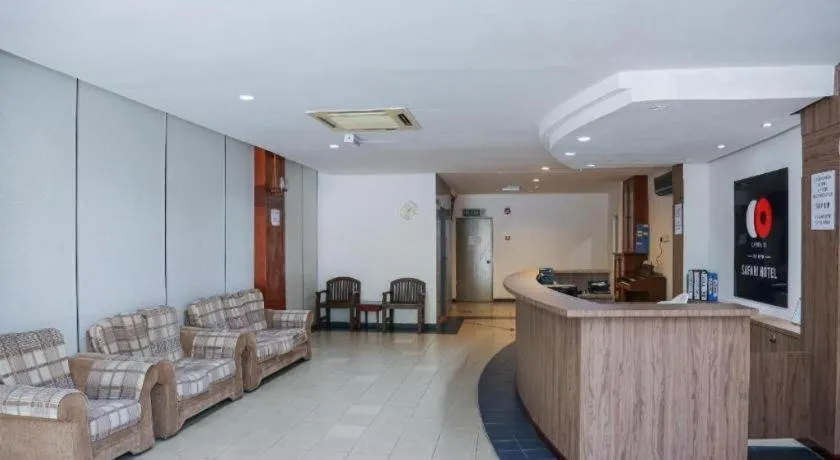 Capital O 89876 Safari Hotel