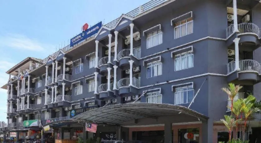 Capital O 89876 Safari Hotel