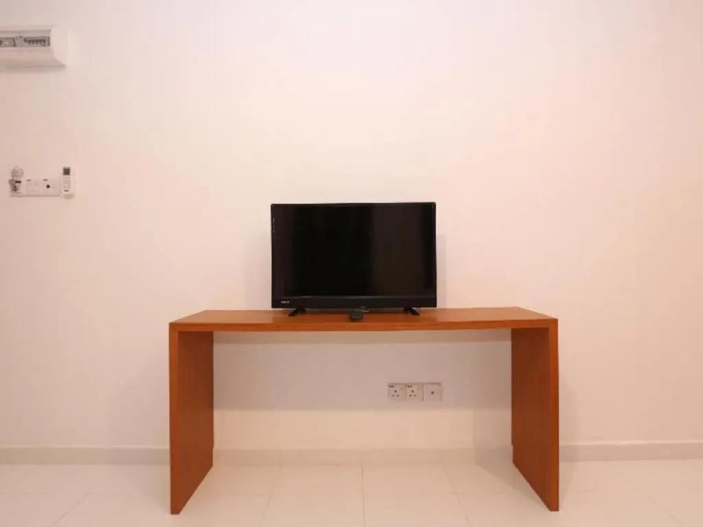 OYO 89888 DZ Residence Guest House