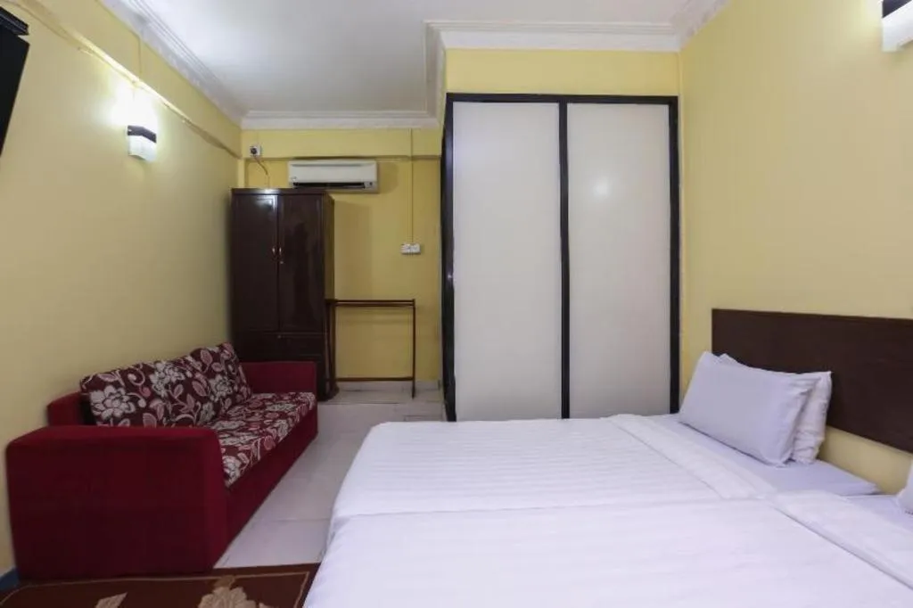 Bed in OYO 89822 Hotel As Salam