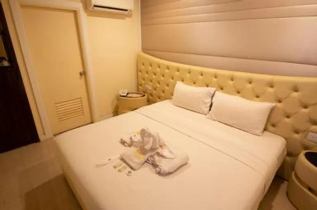 Bed in Ritzton Hotel