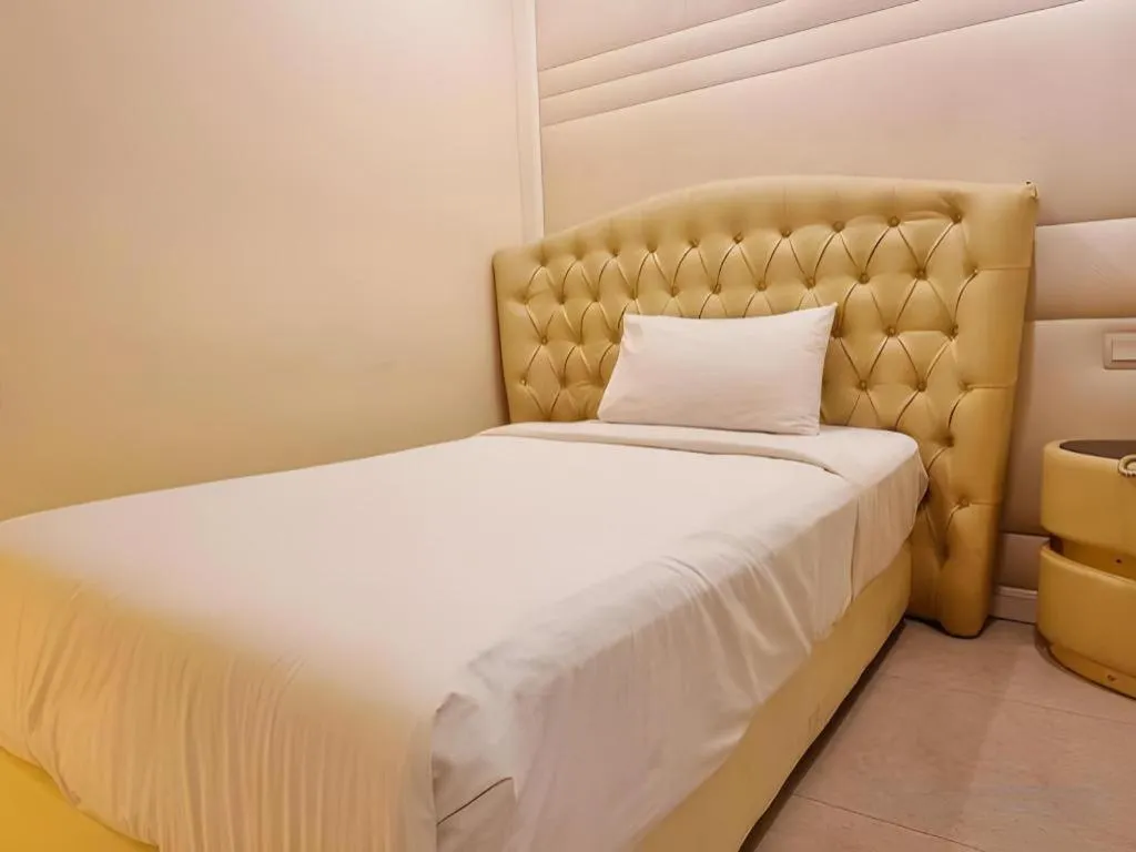 Bed in Ritzton Hotel