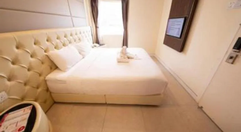 Bed in Ritzton Hotel