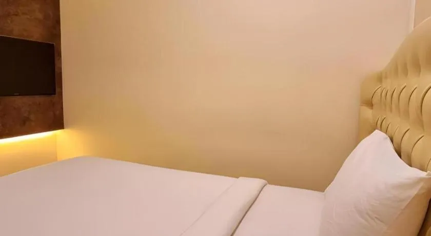 Bed in Ritzton Hotel