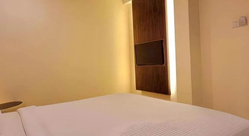 Bed in Ritzton Hotel