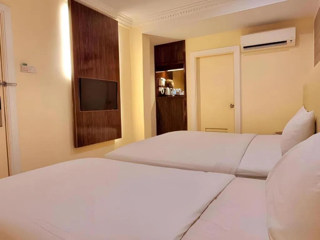 Bed in Ritzton Hotel