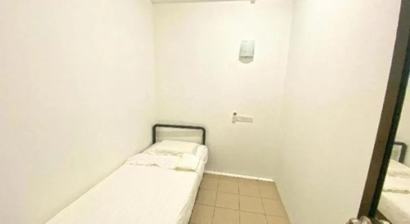 Bed in SPOT ON 90077 Cherry's Lodge