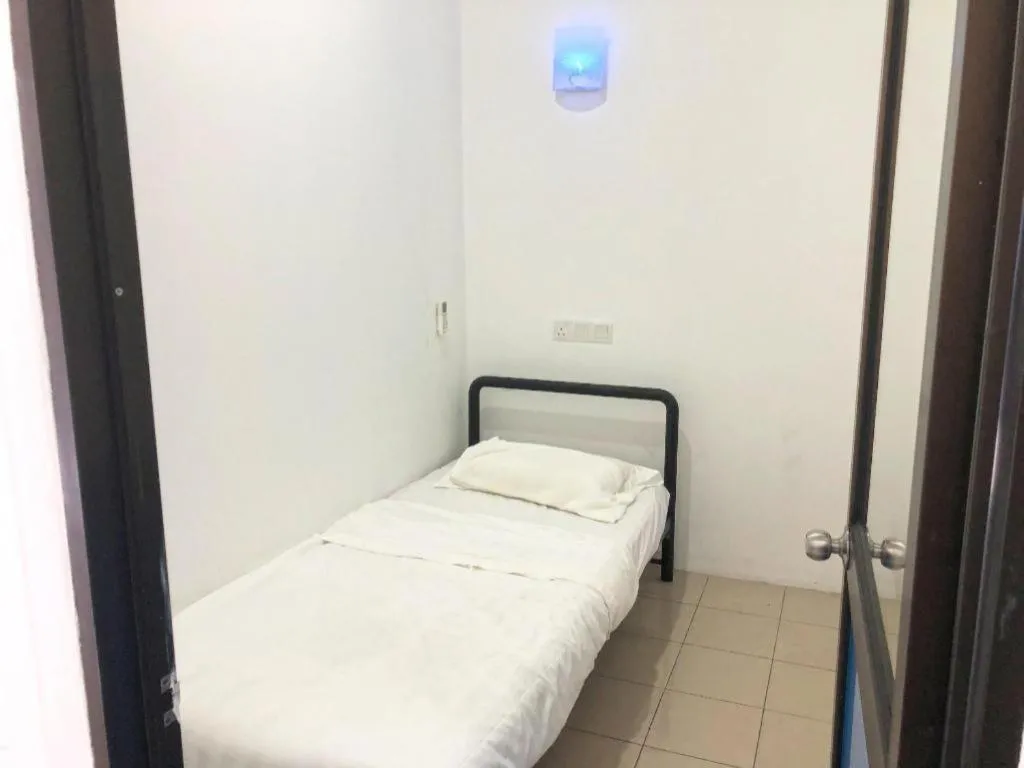 Bed in SPOT ON 90077 Cherry's Lodge