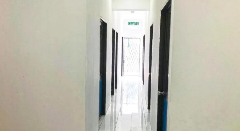 SPOT ON 90077 Cherry's Lodge