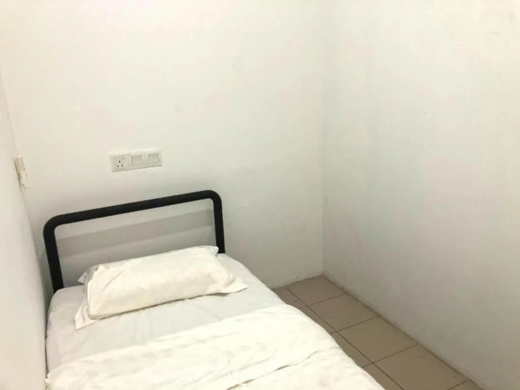 Bed in SPOT ON 90077 Cherry's Lodge