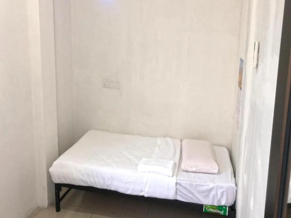 Bed in SPOT ON 90077 Cherry's Lodge