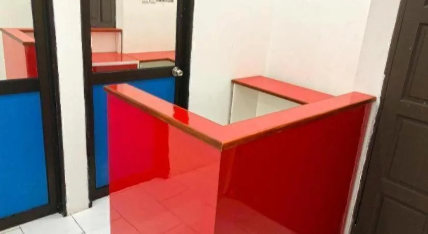 SPOT ON 90077 Cherry's Lodge