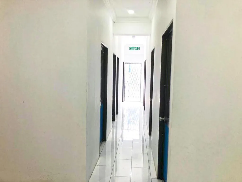 SPOT ON 90077 Cherry's Lodge