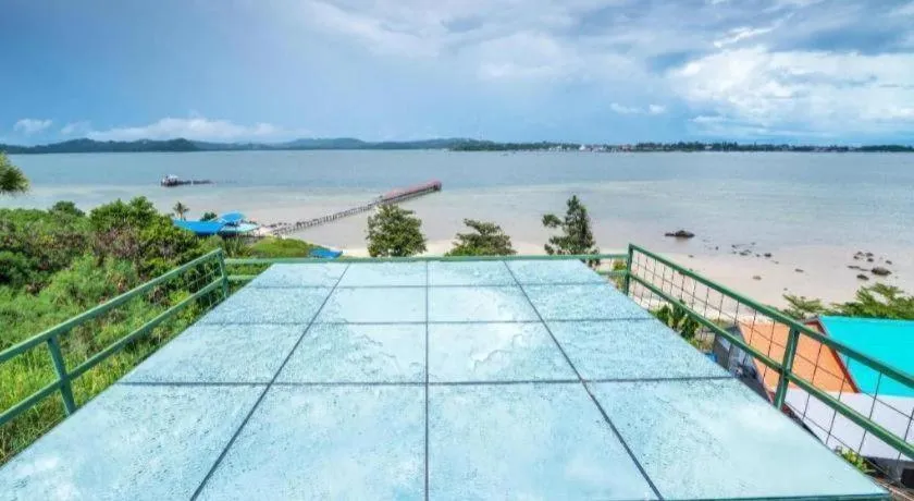 Dreamland Beach Holiday