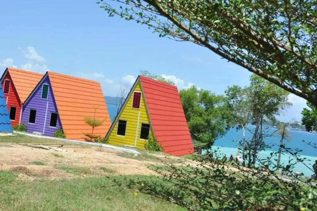 Dreamland Beach Holiday