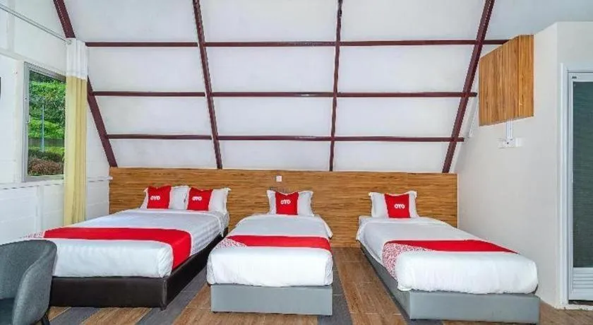 Bed in Dreamland Beach Holiday