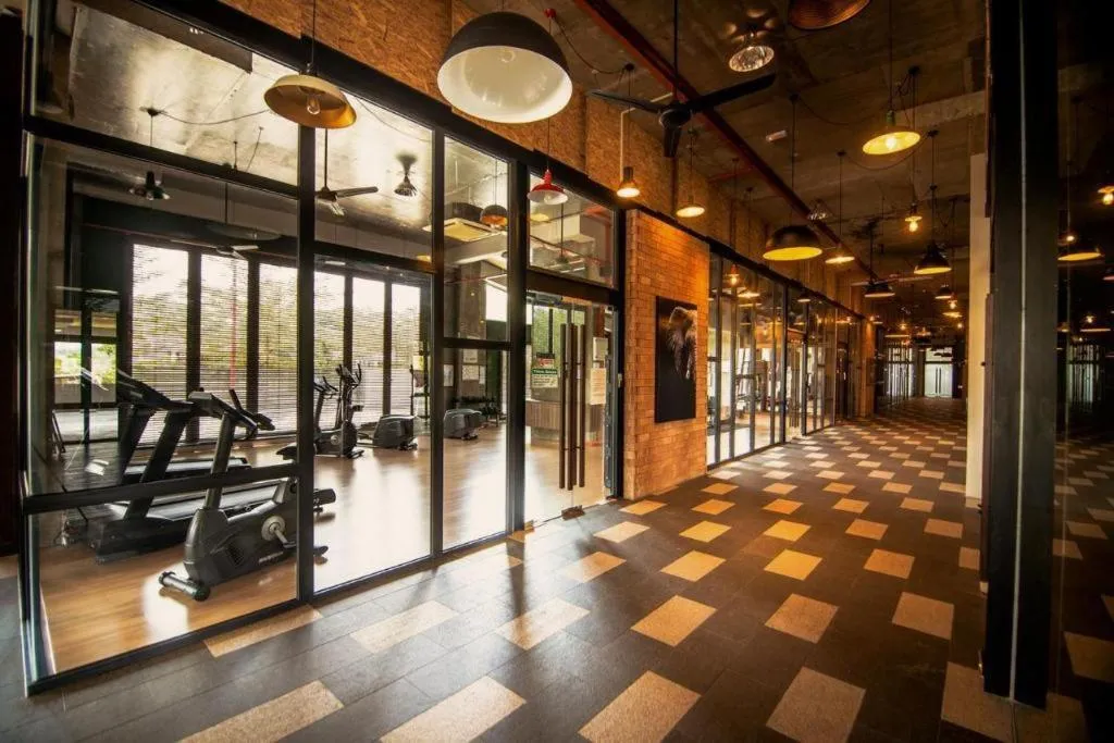 Cube 8teens Boutique Suite by Nest Home