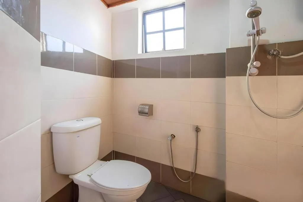 OYO 89874 Gs Golden Star Hotel