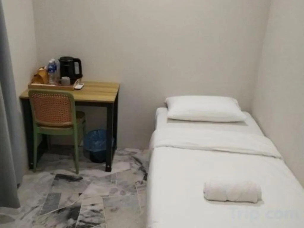 Bed in OYO 89874 Gs Golden Star Hotel