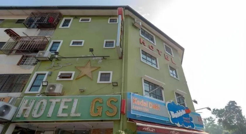 OYO 89874 Gs Golden Star Hotel