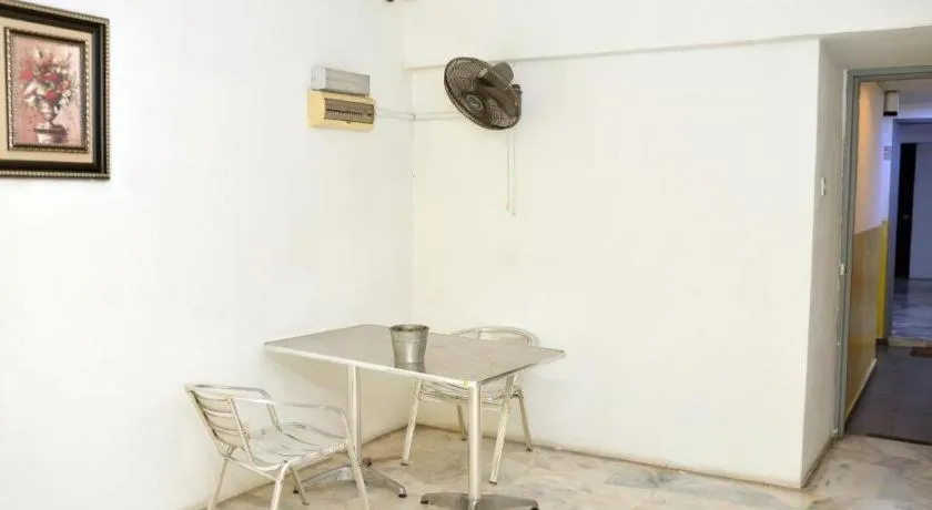 OYO 89874 Gs Golden Star Hotel