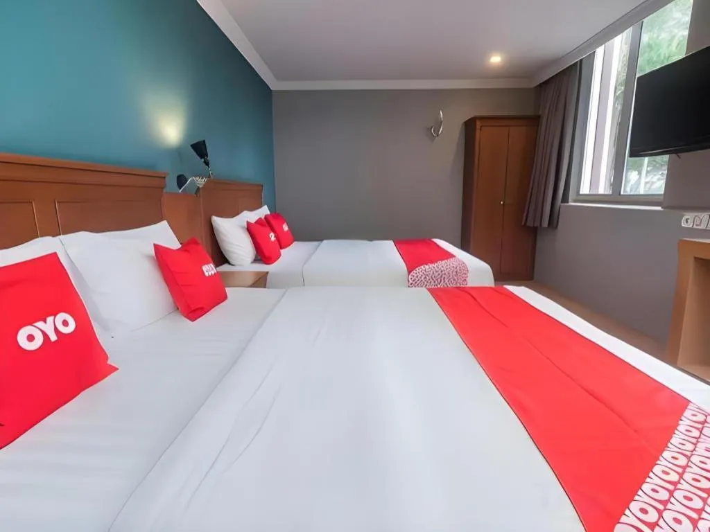 Bed in River Park Hotel