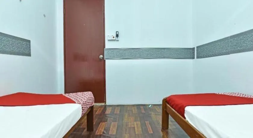 Bed in SPOT ON 90181 Cz Classic Hotel