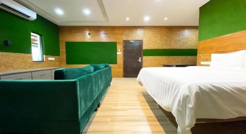 Bed in OYO 90262 Kota Kinabalu Homestay, Villa & Suite Boutique