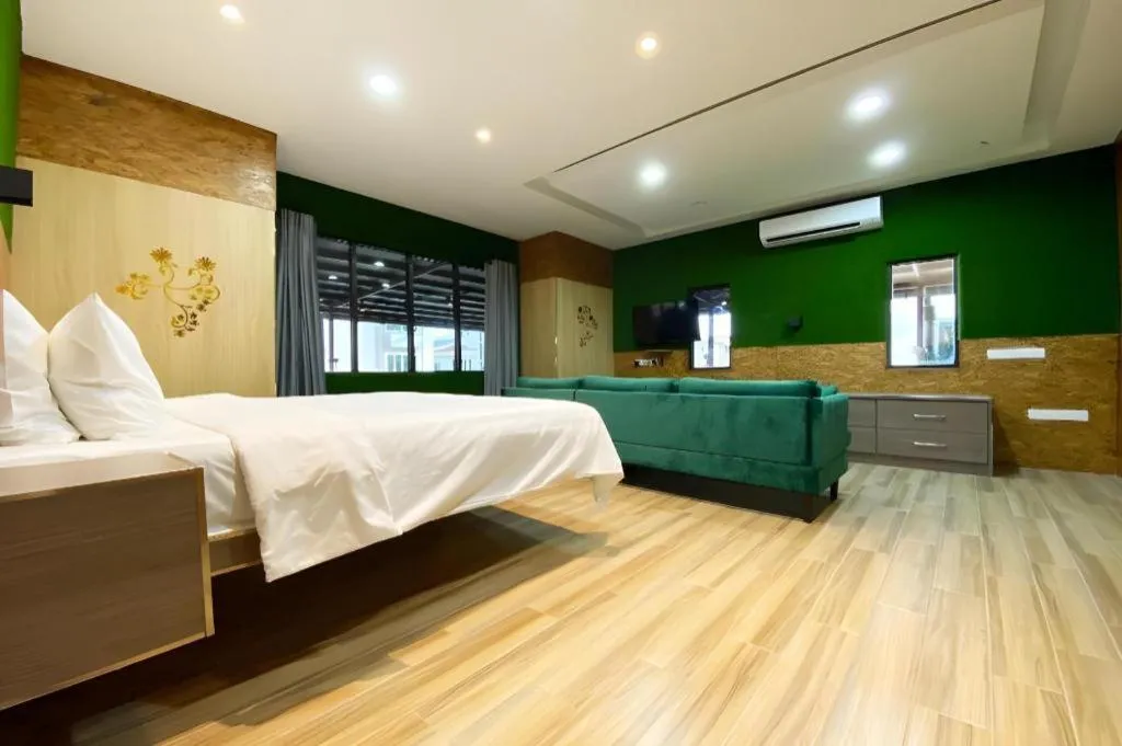 Bed in OYO 90262 Kota Kinabalu Homestay, Villa & Suite Boutique