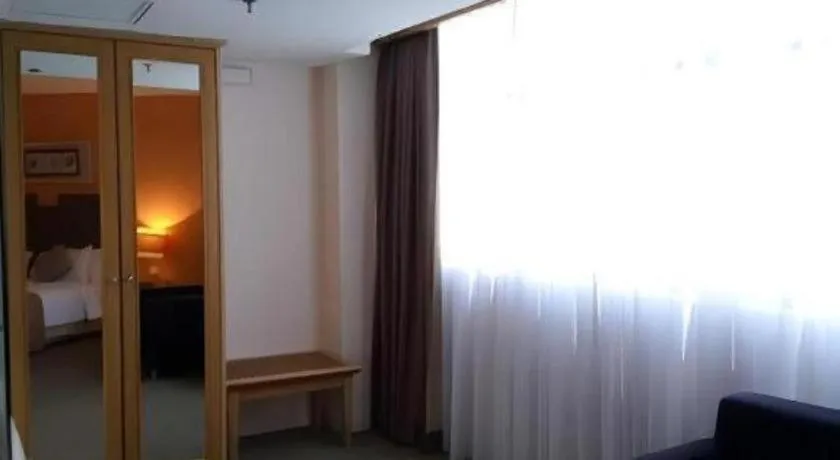 Bed in Grand Barakah Hotel