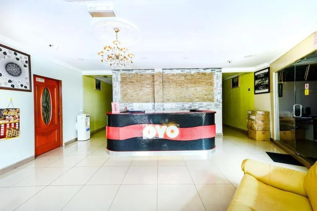 OYO 90623 Thank Q Inn 3