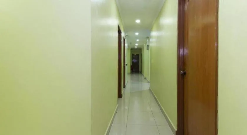 OYO 90623 Thank Q Inn 3