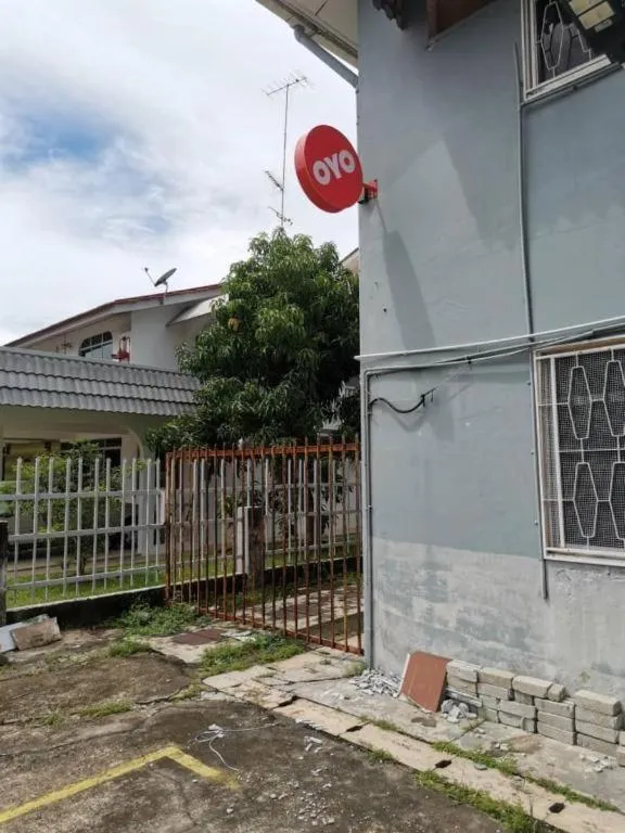 OYO 90623 Thank Q Inn 3