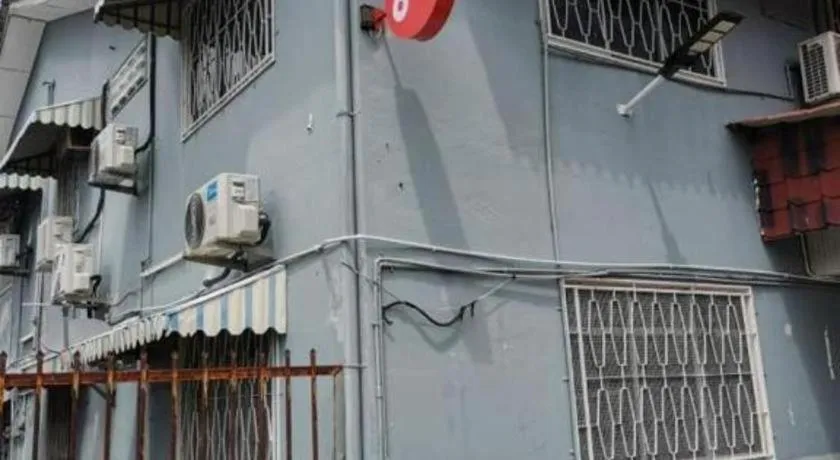 OYO 90623 Thank Q Inn 3