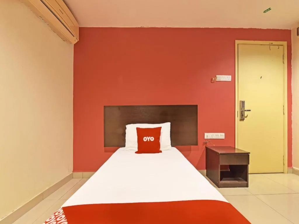 Bed in OYO 90669 My Hotel Vistana