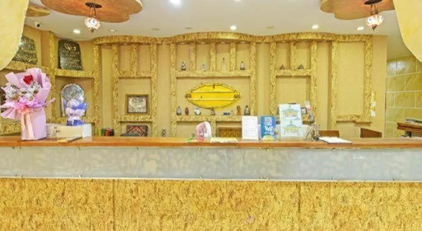 Capital O 90661 Luxor Empire Hotel