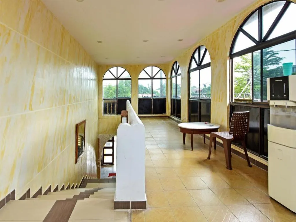 Capital O 90661 Luxor Empire Hotel