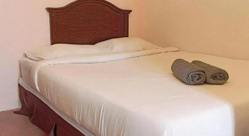 Bed in The Hotel Tudor Inn