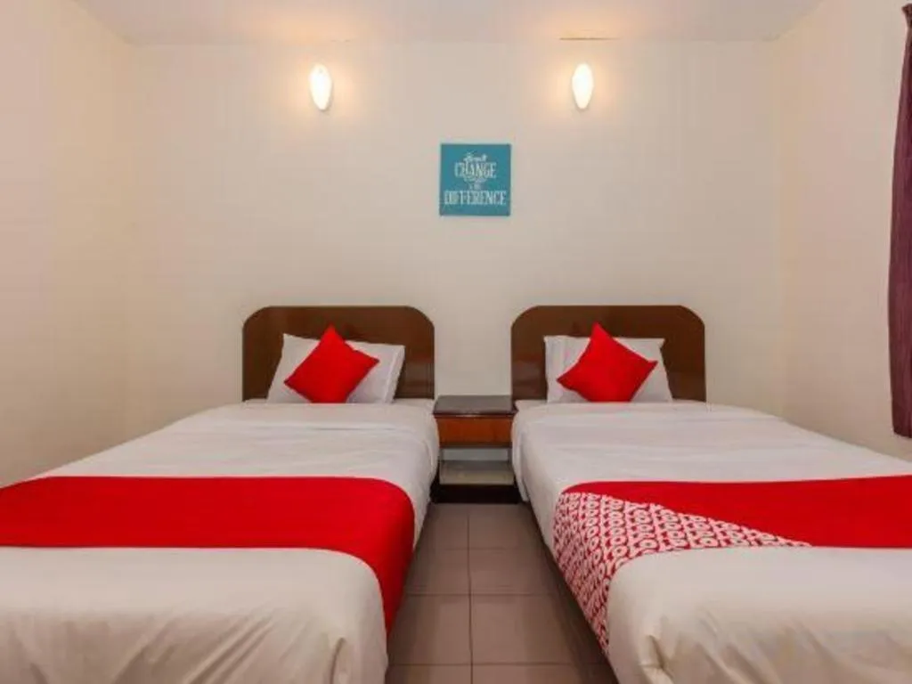 Bed in OYO 90893 Hotel 68 Kampung Lapan