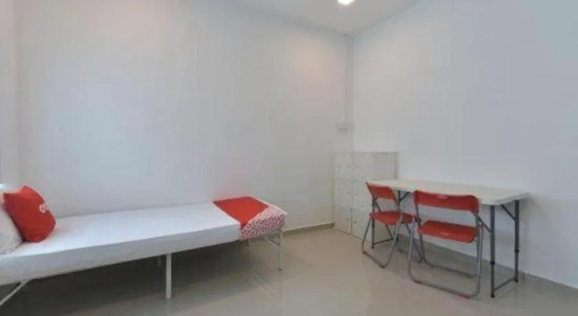 Bed in OYO 90889 Narasindo Cottage