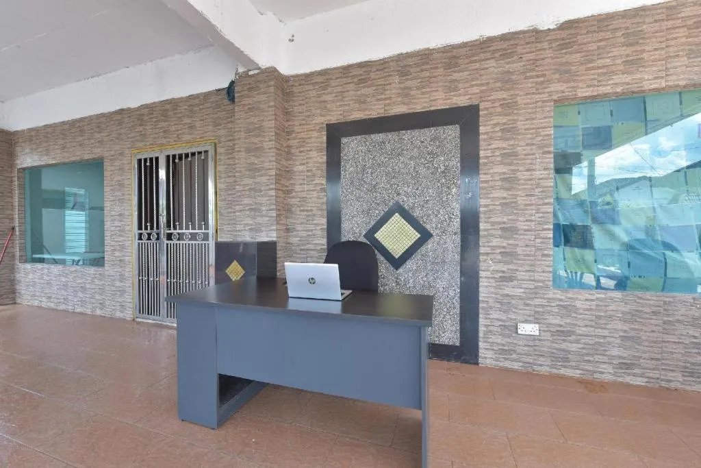 OYO 90889 Narasindo Cottage