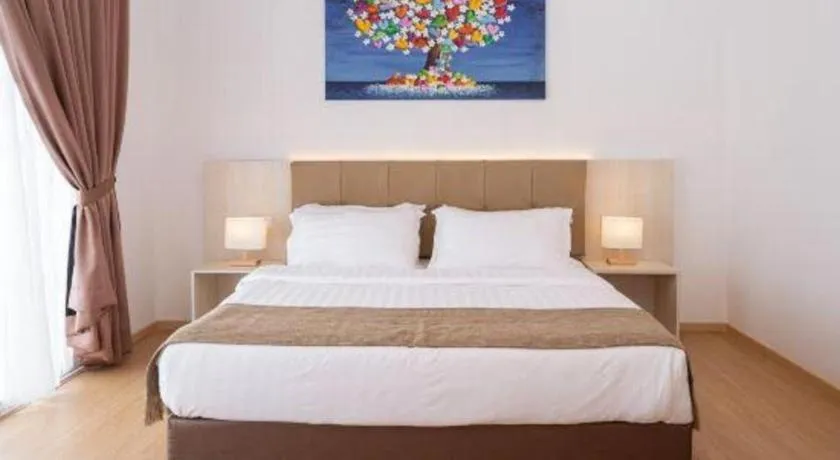 Bed in Sand Bay Resort Semporna