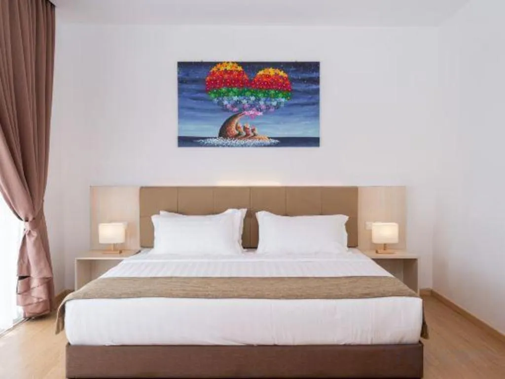 Bed in Sand Bay Resort Semporna